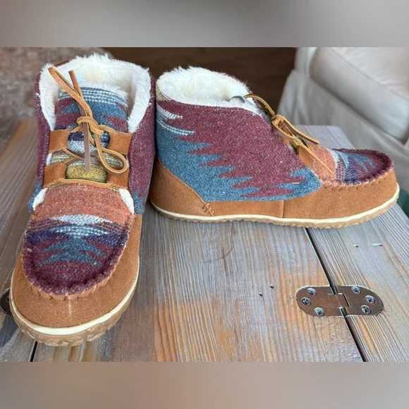 Minnetonka 7 Torrey Brown, Multicolor Indoor/Outdoor Slipper Boots FIT LIKE 6.5 - Picture 5 of 14